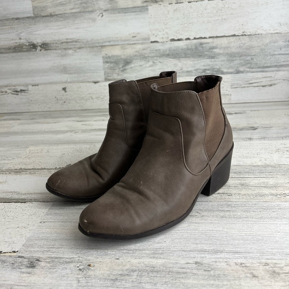 Booties - Picture 2 of 4